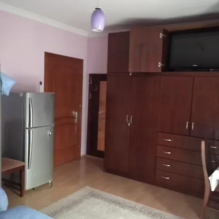 Habitación en casa particular Dhoma Pushimi Per 4 Stinet 61