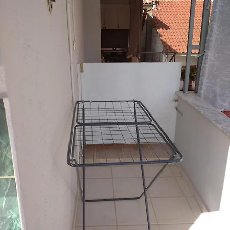 Dhoma Pushimi Per 4 Stinet 61 * Pogradec